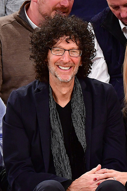 NEW YORK, NY - DECEMBER 07: Howard Stern attends Cleveland Cavaliers vs New York Knicks game at Madison Square Garden on December 7, 2016 in New York City. (Photo by James Devaney/GC Images)